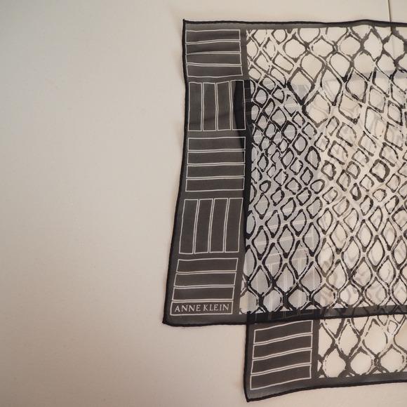 Anne Klein 100% Silk Scarf Oblong Black & White Geometric Animal Print 11" x 53" - Picture 2 of 10